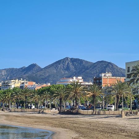 Acogedor Apartamento Vistas Al Mar Roses Luaran gambar