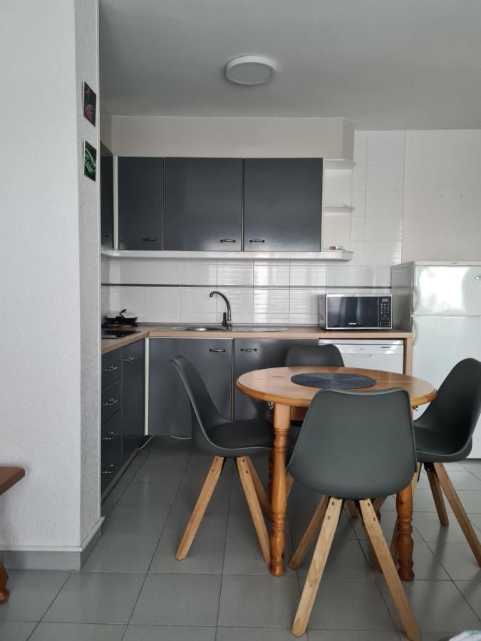 Acogedor Apartamento Vistas Al Mar Roses Luaran gambar